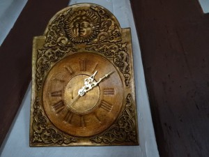 gegossen mit Fremdform ,aus Sägemehl